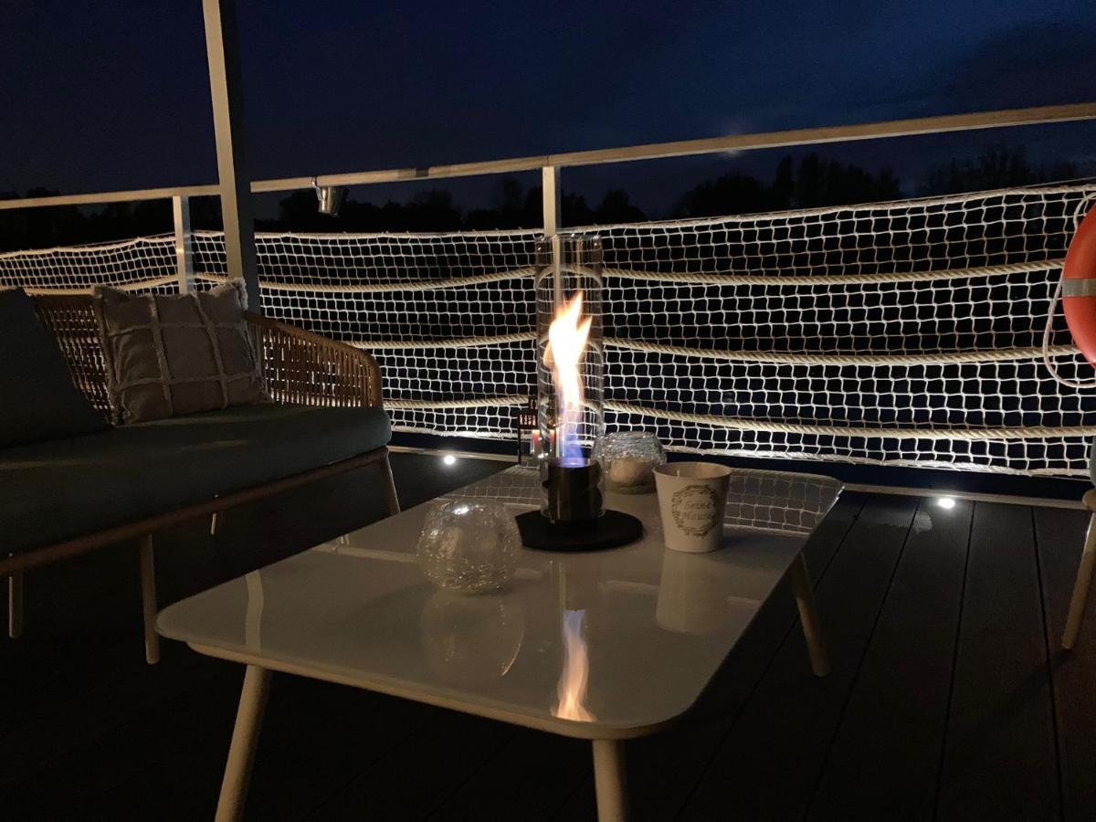 SeineHouse - Maison flottante  Vaux-Sur-Seine Esterno foto